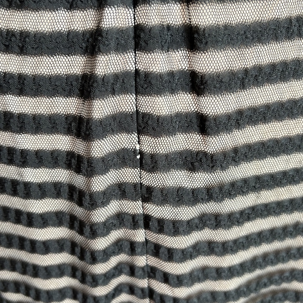 Dress - Picture 3 of 7